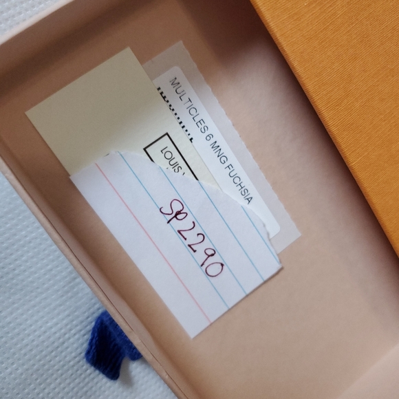 Louis Vuitton 6 keys Holder - Picture 6 of 8